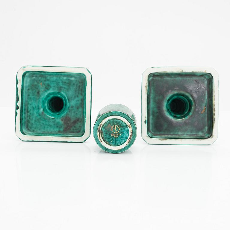 Wilhelm Kåge, ljusstakar, ett par samt miniatyrvas, "Argenta" Gustavsberg.