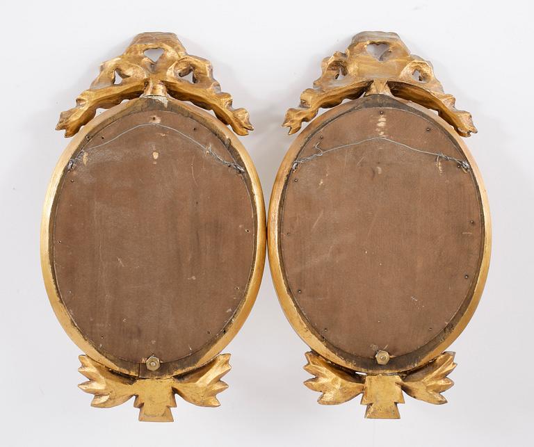 SPEGELLAMPETTER, ett par, gustaviansk stil, 1900-tal.