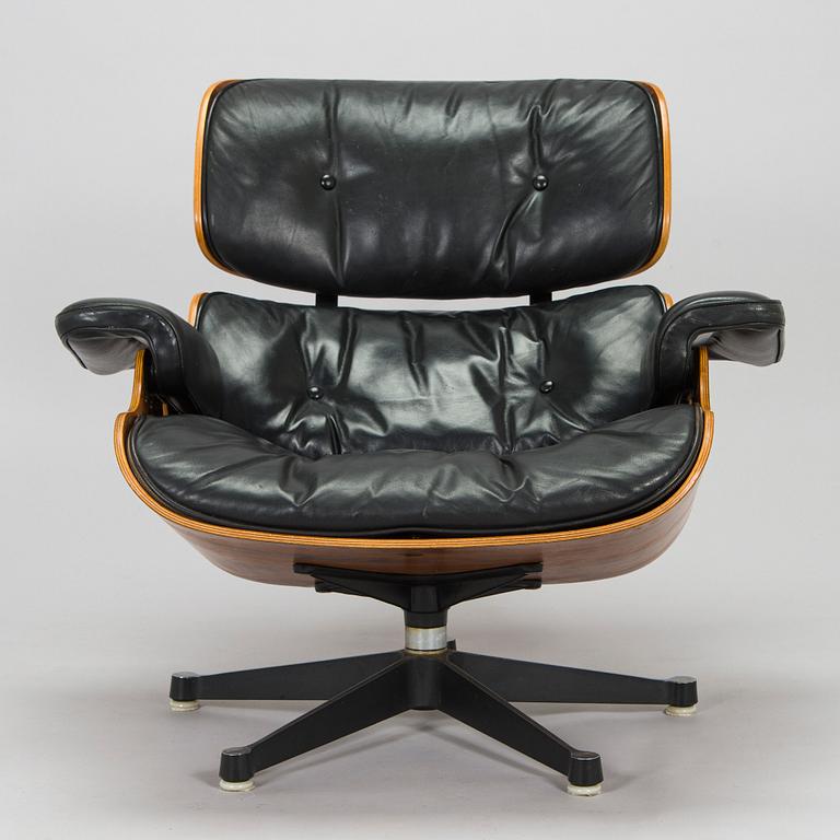 Charles & Ray Eames, 'Lounge chair' and ottoman, licensed by Mobilier International France, 1977.