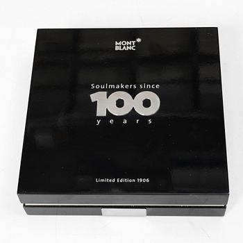 A Montblanc fountain pen, limited edition 'Soulmakers for 100 years', 'Starwalker'.