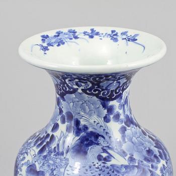 VAS, porslin, Japan, tidigt 1900-tal.