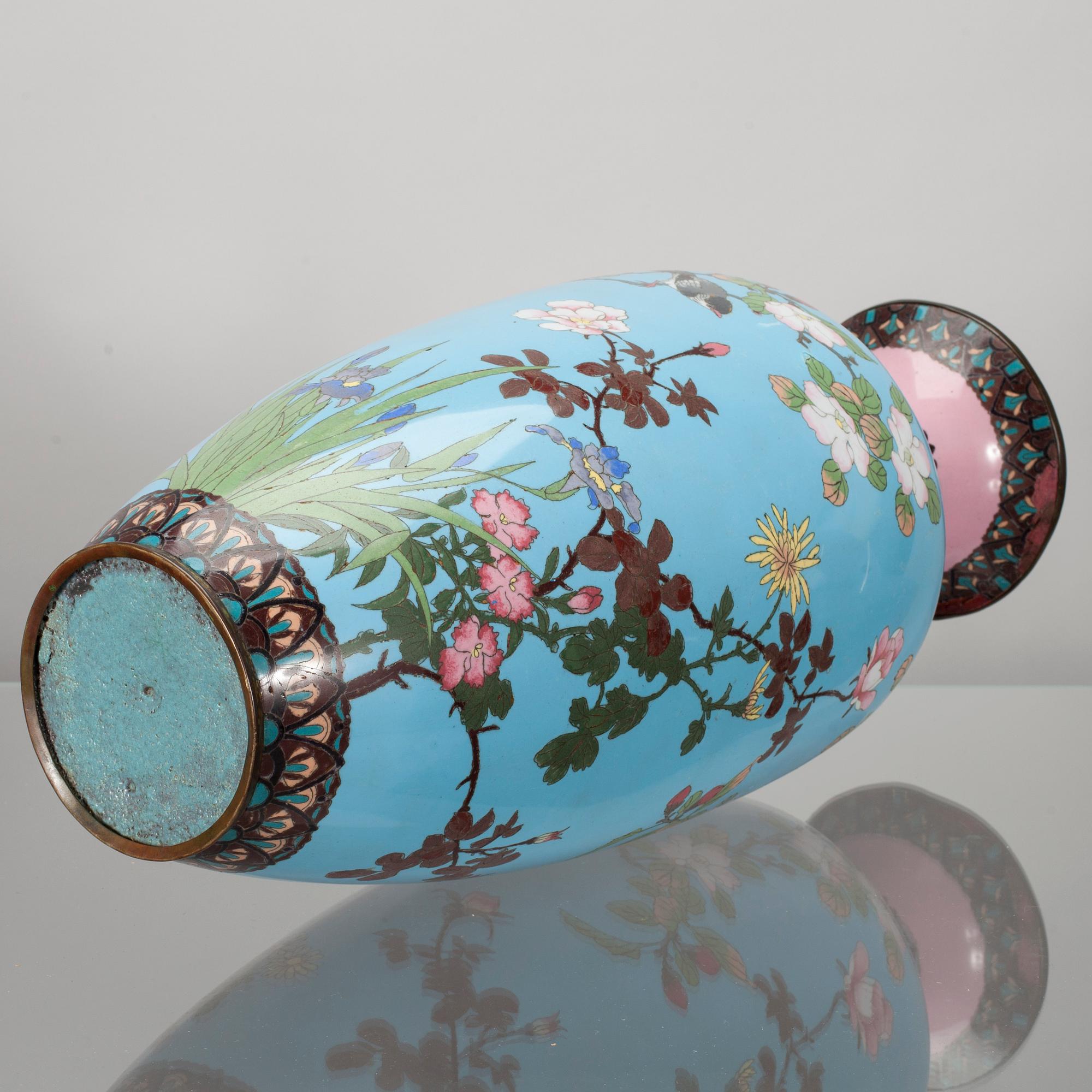 URNA, cloisonné emalj, Japan ca 1900.