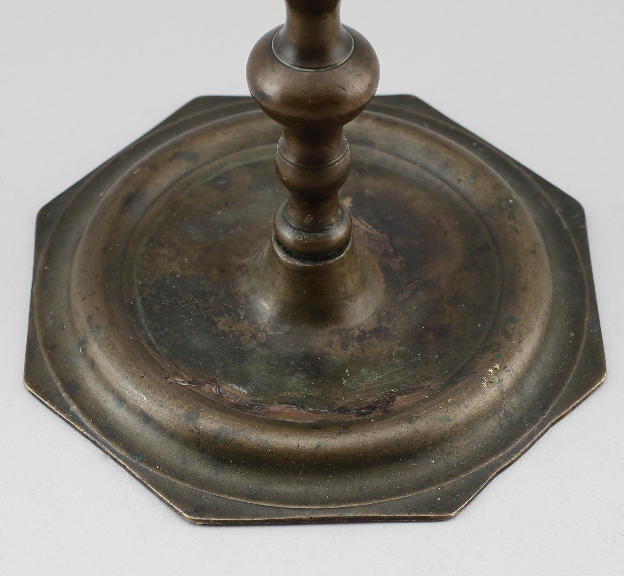 LJUSSTAKE, mässing, 1600-tal.