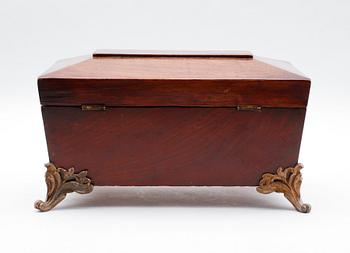 SKRIN, mahogny, England, 1800-talets andra hälft.
