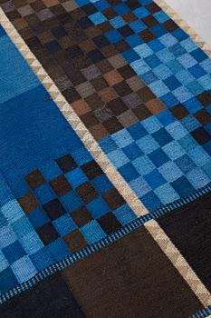 Ingrid Dessau, MATTO, flat weave, ca 269 x 175 cm, signerad KLH ID (Kristianstad Läns Hemslöjd, Ingrid Dessau).