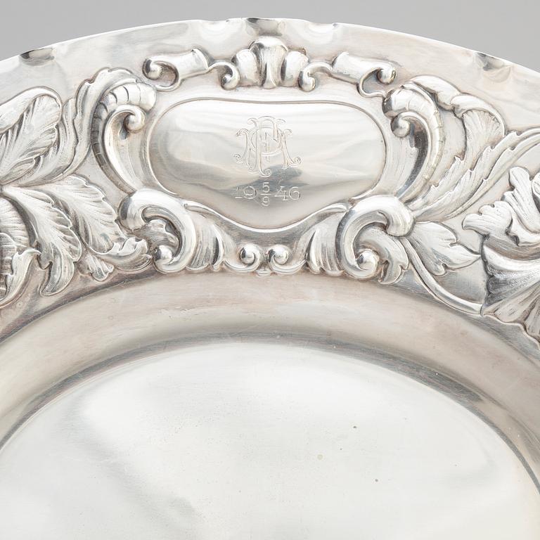 A Baroque style Swedish silver dish, mark of GAB, Stockholm 1945.