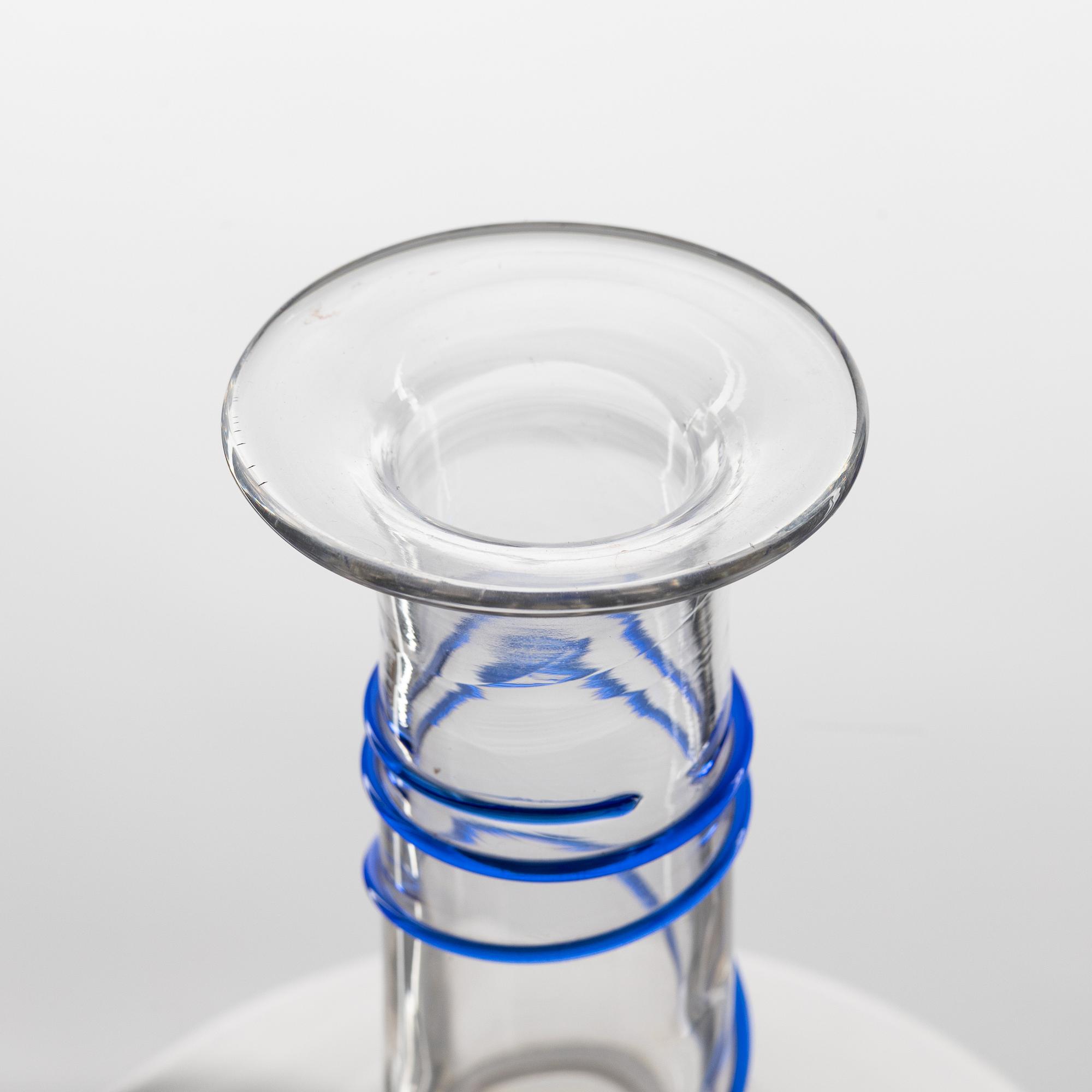 Tore Wretman, a  49-piece 'Cordon bleu' glass service, Reijmyre.