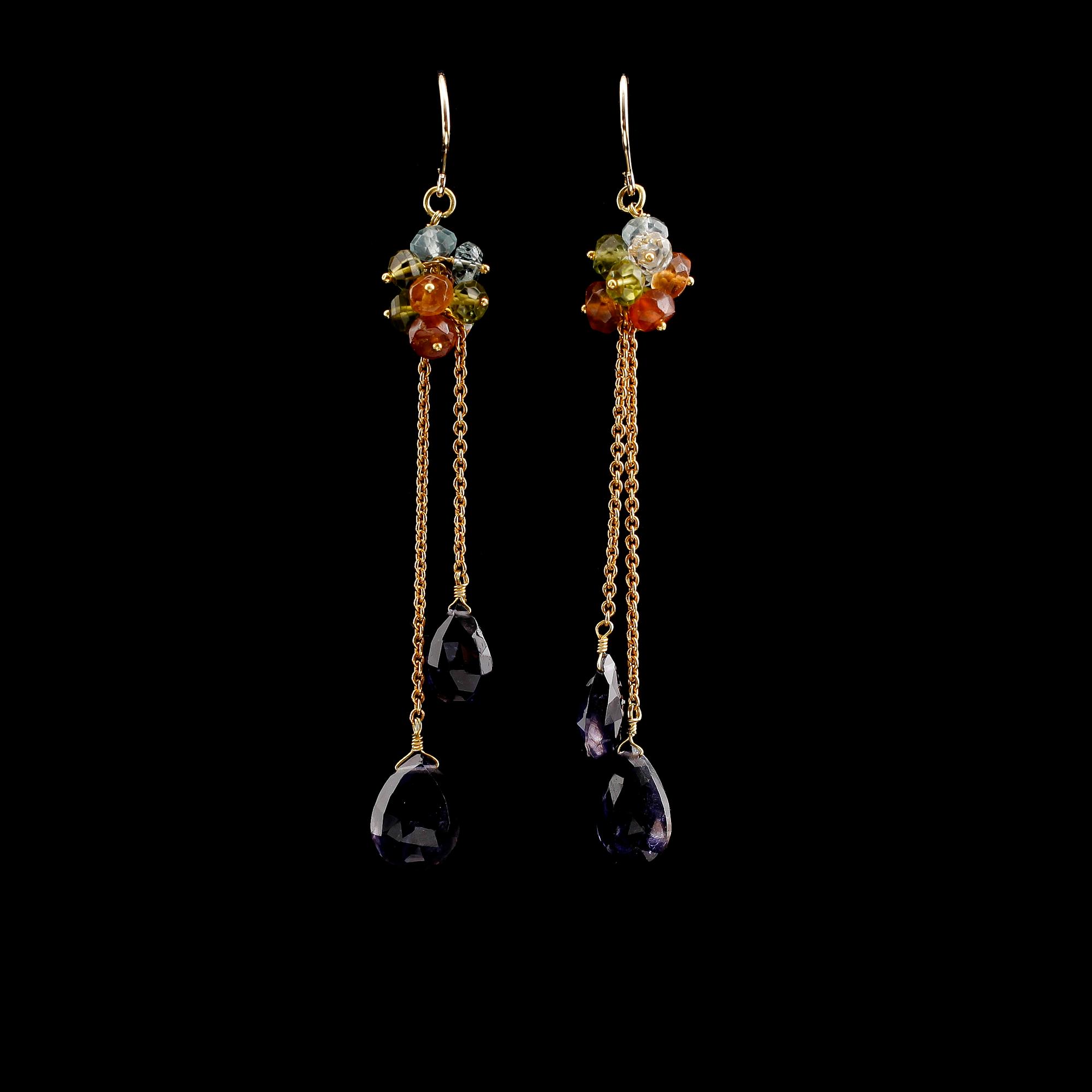 ÖRHÄNGEN, 18 k guld, olikfärgade ädelstenar bla peridot, total ca 17.00 ct.