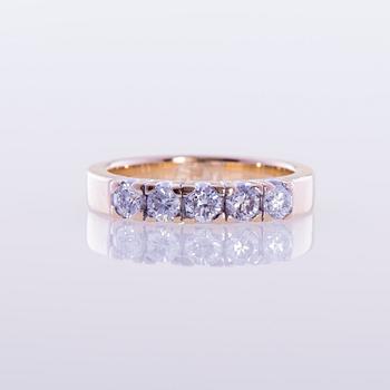 RING, 14K guld, briljantslipade diamanter. Vikt ca 4,1 g.