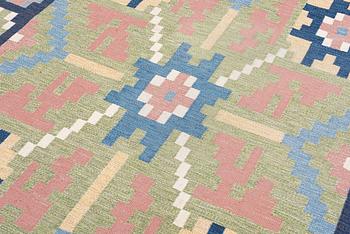 Erik Lundberg, flat weave, Vävaregården, approx. 310 x 205 cm.