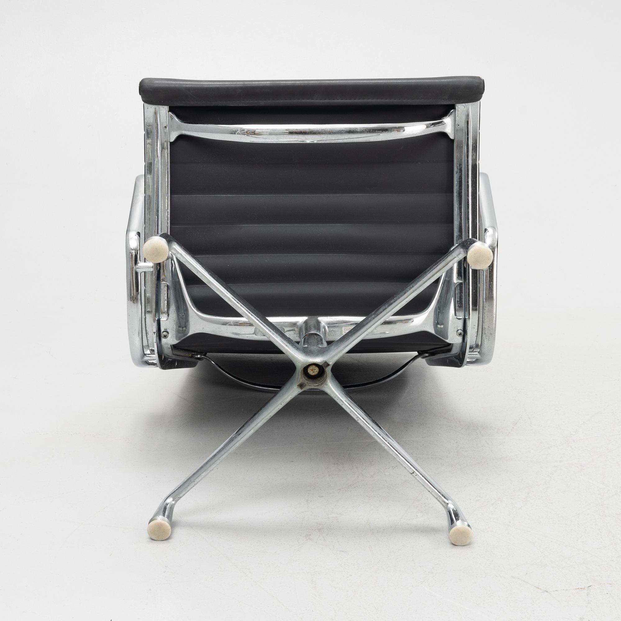 Charles & Ray Eames, a model 'EA 115' office chair, Vitra.