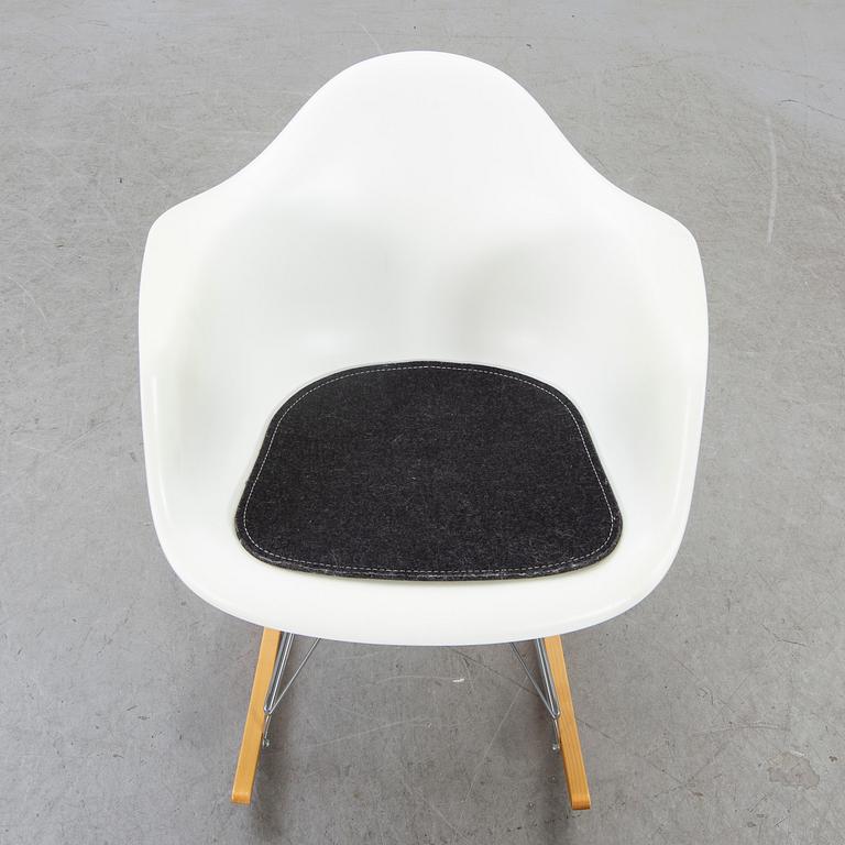 Charles and Ray Eames, gungstol, "RAR", Vitra 2004.