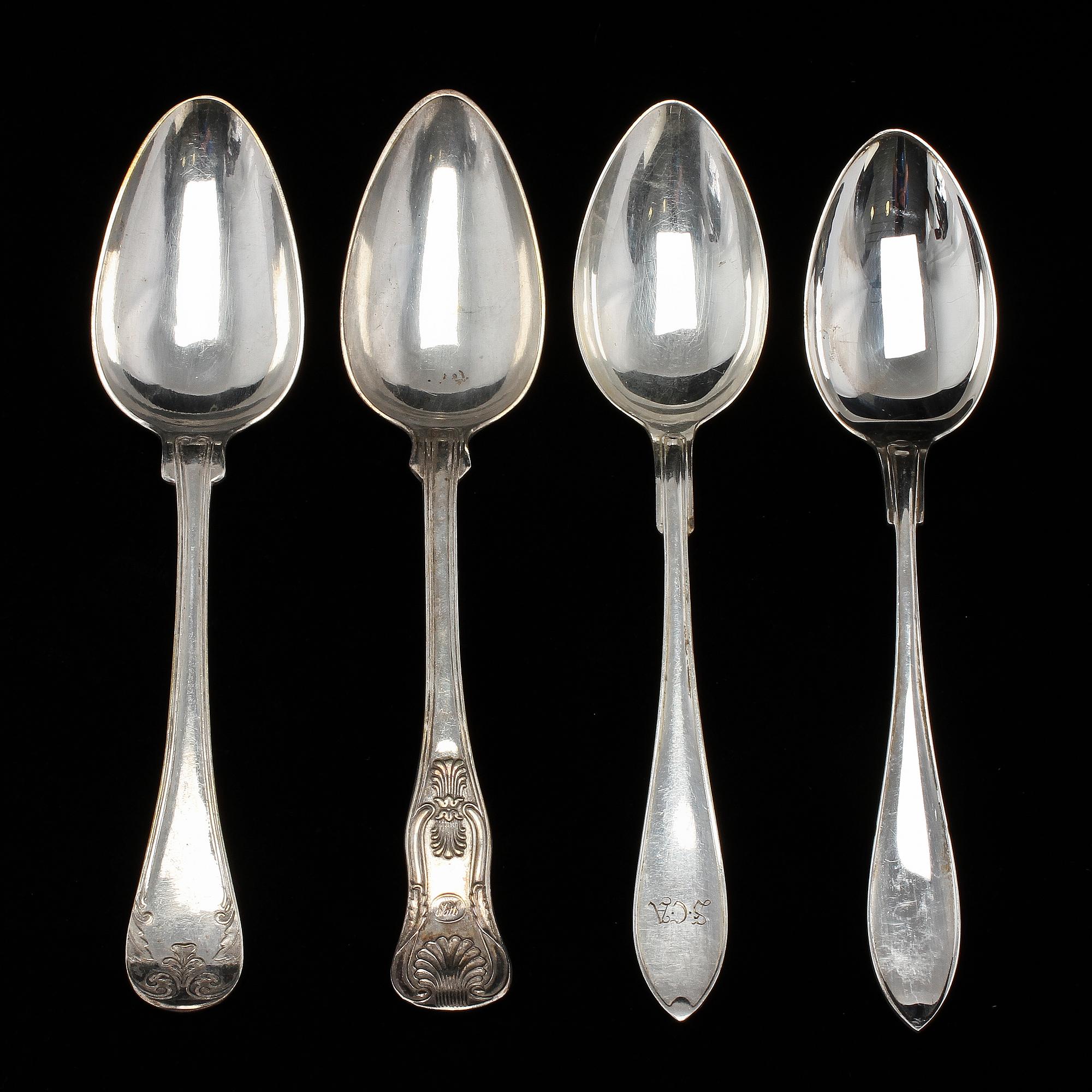 MATSKEDAR, 35 st, silver, mestadels 1900-tal. Bl a K Andersson, C G Hallberg och GAB. Vikt ca 1800 g.