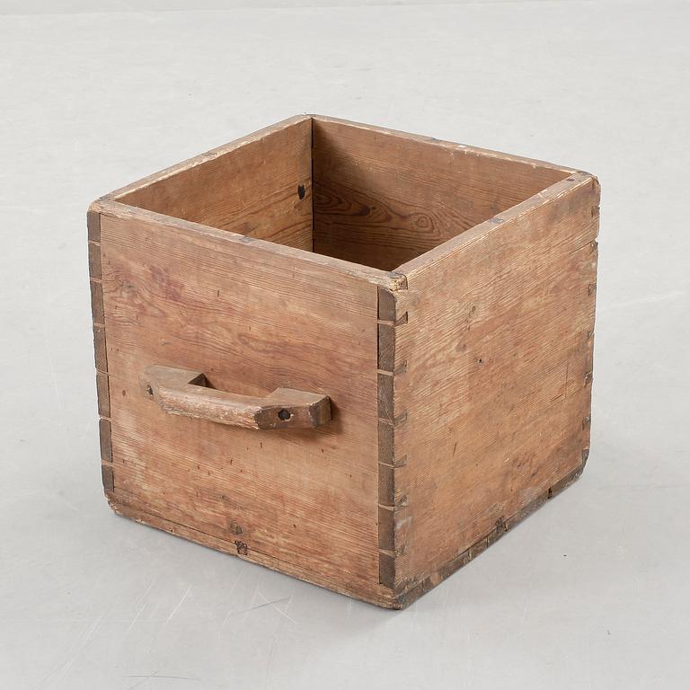 TRÄMÅTT, krönt 1823.