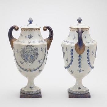 A pair of 'Marieberg shaped' jars with covers, Qing dynasty, Jiaqing (1796-1820).