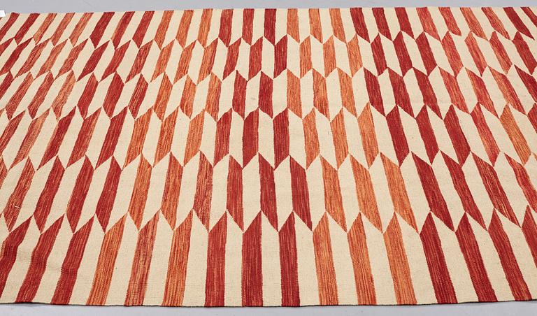 CARPET, Kilim, ca 300 x 204 cm.