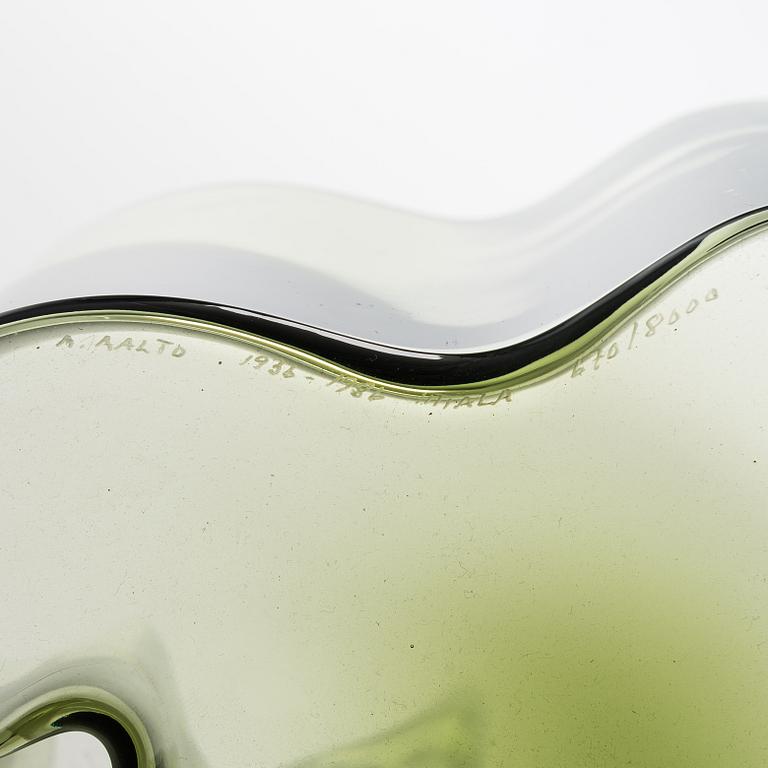 Alvar Aalto, 'Savoy' 50-year jubilee glass vase, signed A. Aalto 1936-1986 Iittala 470/8000.