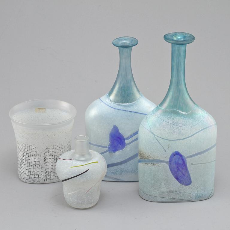 VASER, 4 st, glas, Bertil Vallien, Boda artist collection samt Boda ateljé, sent 1900-tal.