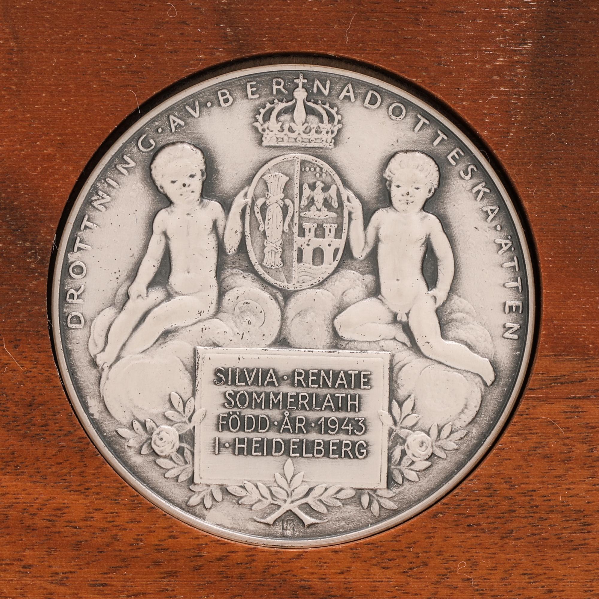 Leo Holmgren, medaljer 7 st  "Drottningar ur huset Bernadotte" silver Sporrong 1978 numread 27/1000.