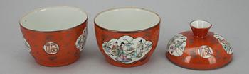 RISSKÅLAR, 2 st, porslin, Kina 1800-talets slut.