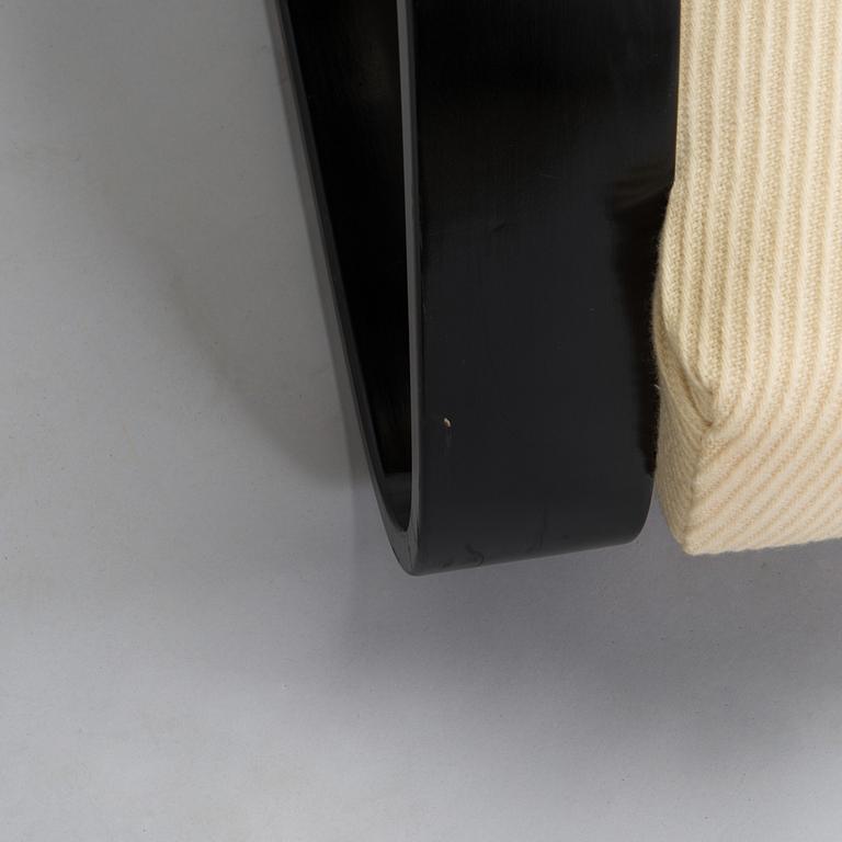 Alvar Aalto, fåtöljer ett par, "Tank chair" modell 400, Artek, 1970-tal.