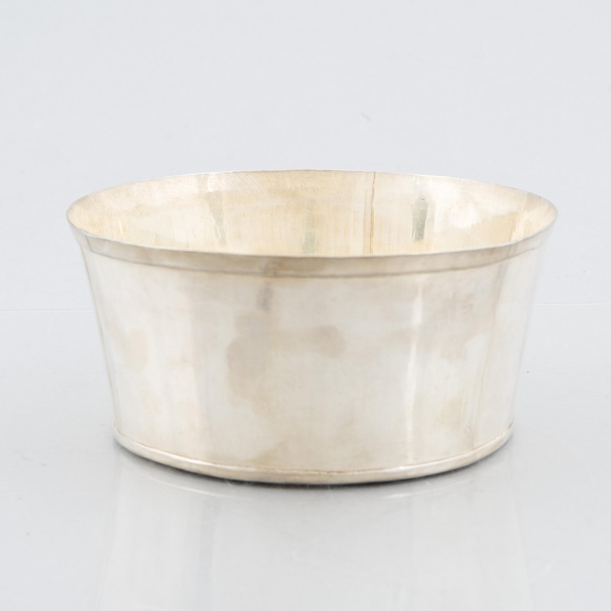 Birger Haglund, skål, sterlingsilver, Stockholm, 1984.