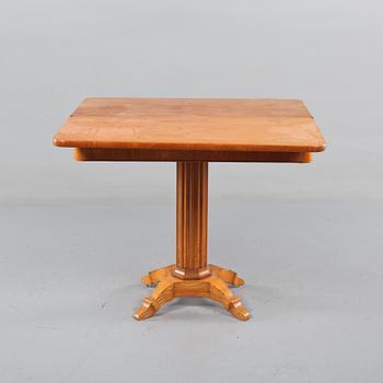 SPELBORD, omkring 1800-talets mitt.