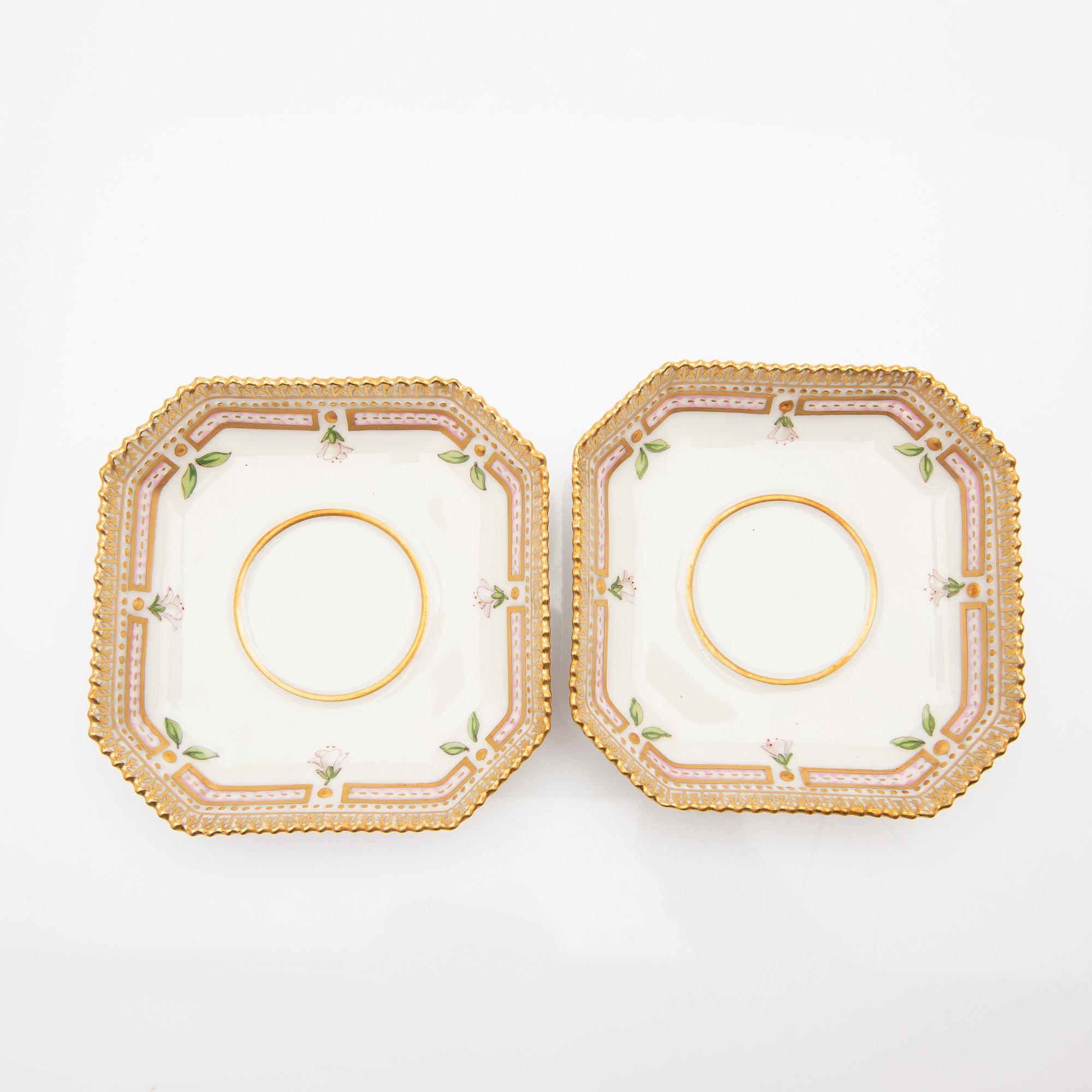 Cream cups with lids and saucers, 2 pcs, "Flora Danica", Royal Copenhagen, Denmark, 20th century.