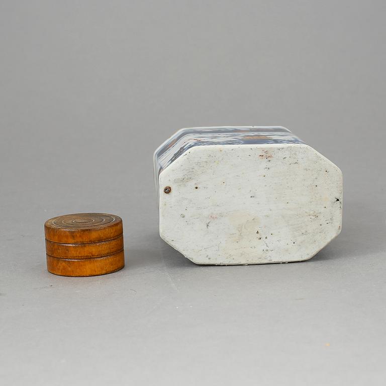 TEDOSA, porslin, Kina 1700-tal.