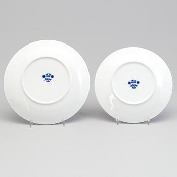MARIANNE WESTMAN, servisdelar, ca 45 st, porslin, "Mon Amie", Rörstrand.