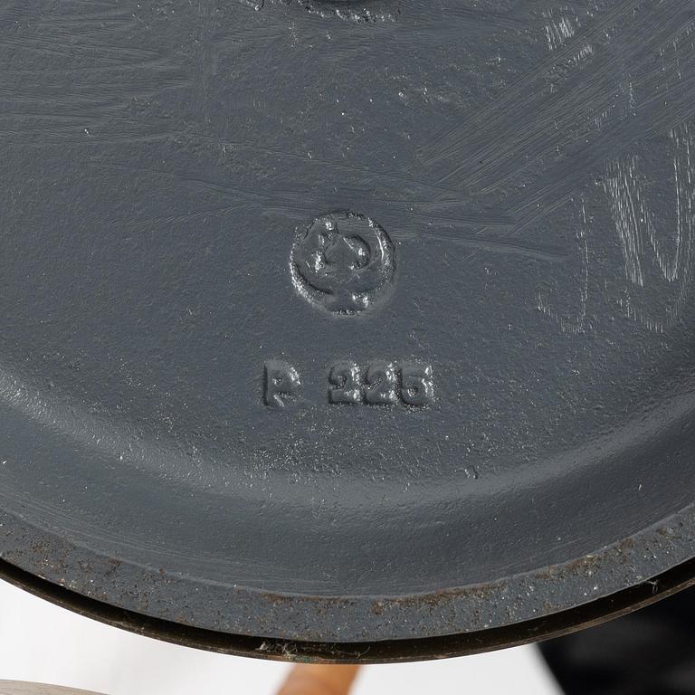 Harald Notini, eller Uno Westerberg, golvlampor, ett par, modell "15750", Arvid Böhlmarks Lampfabrik, Stockholm, 1950-60-tal.