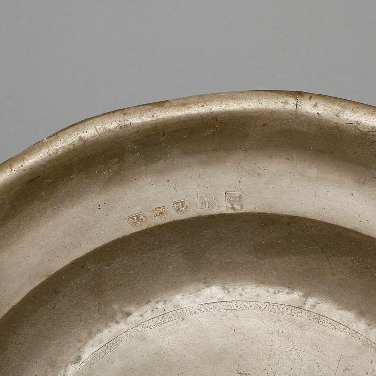 FAT, 5 st, tenn, sent 1700/1800-tal, bl.a Erik August Dahlblom, 1861, Kristianstad.