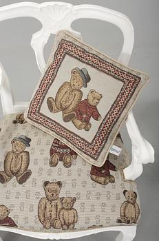 BARNMÖBEL, 3 delar, rokokostil, 1900-tal.