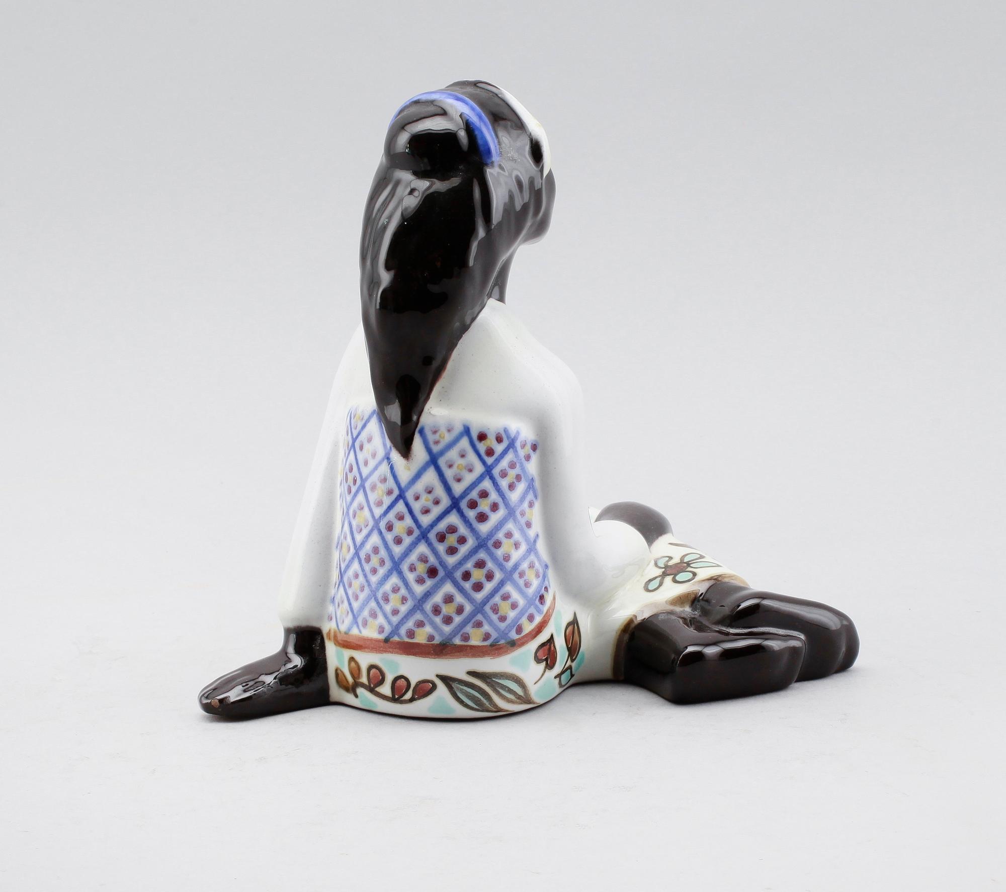 FIGUR, porslin, Mari Simmulsson, Uppsala-Ekeby.