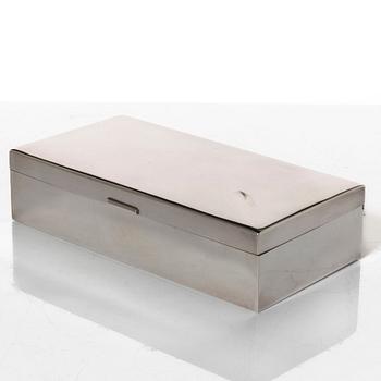 A German 20th century sterling silver cigarr case, mark of Otto Wolter, Company Schwabisch - Gmund (1875-1991).