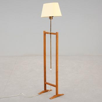 GOLVLAMPA, Josef Frank, modellnummer 2458, Firma Svenskt Tenn.