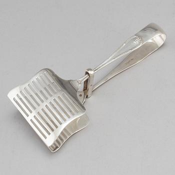 A pair of sterling silver Asparagus tongs, Mappin & Webb, Sheffield 1929.