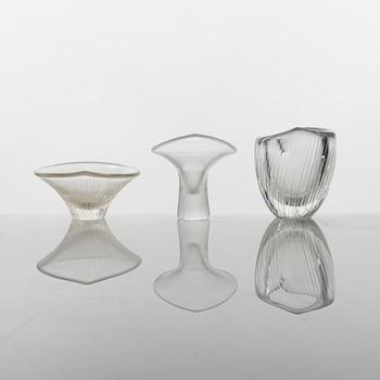 Tapio Wirkkala, vaser, 2 st samt skål, "Kantarelli", Iittala, Finland.