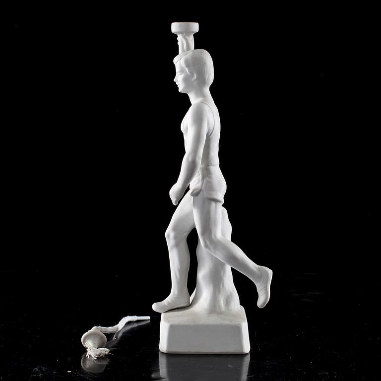 FIGURIINI / SOIHDUNKANTAJA, biskvii, Olympialaiset 1936, Berliini.