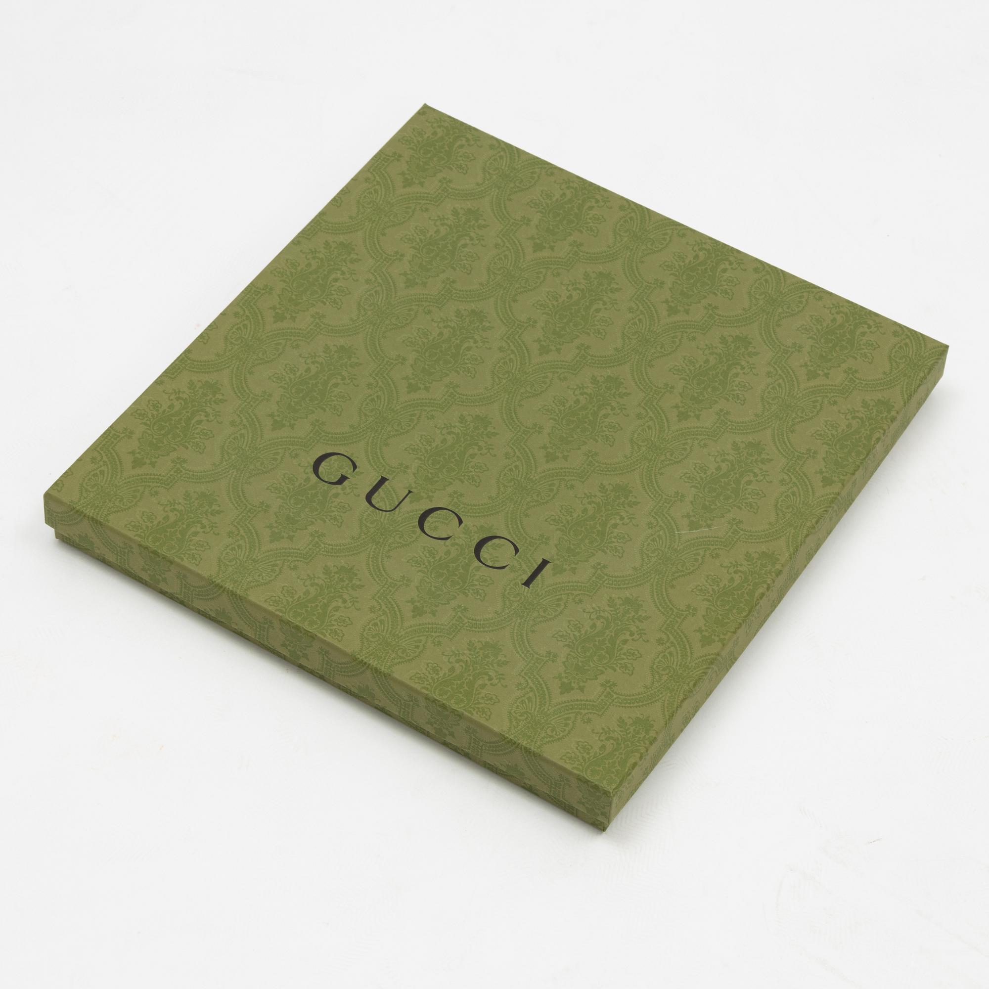 Gucci, scarf, "Flora".
