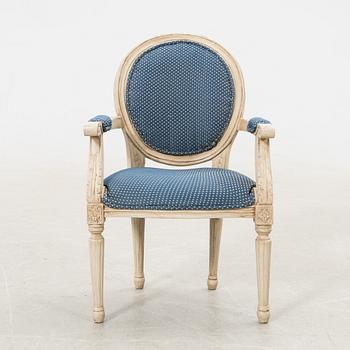 Barnkarmstol Louis XVI-stil 1900-tal.
