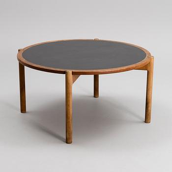 HANS J. WEGNER, SOHVAPÖYTÄ. Johannes Hansen, Tanska, 1960-luku.