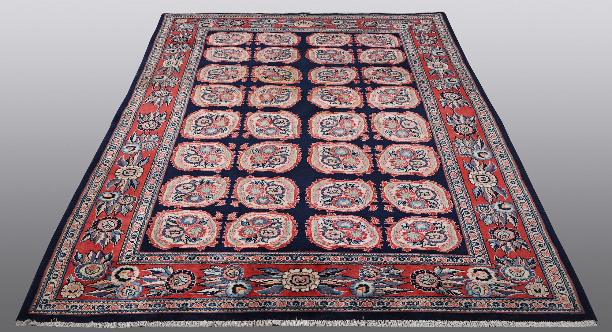 A RUG, Kashan, ca 264 x 172 cm.