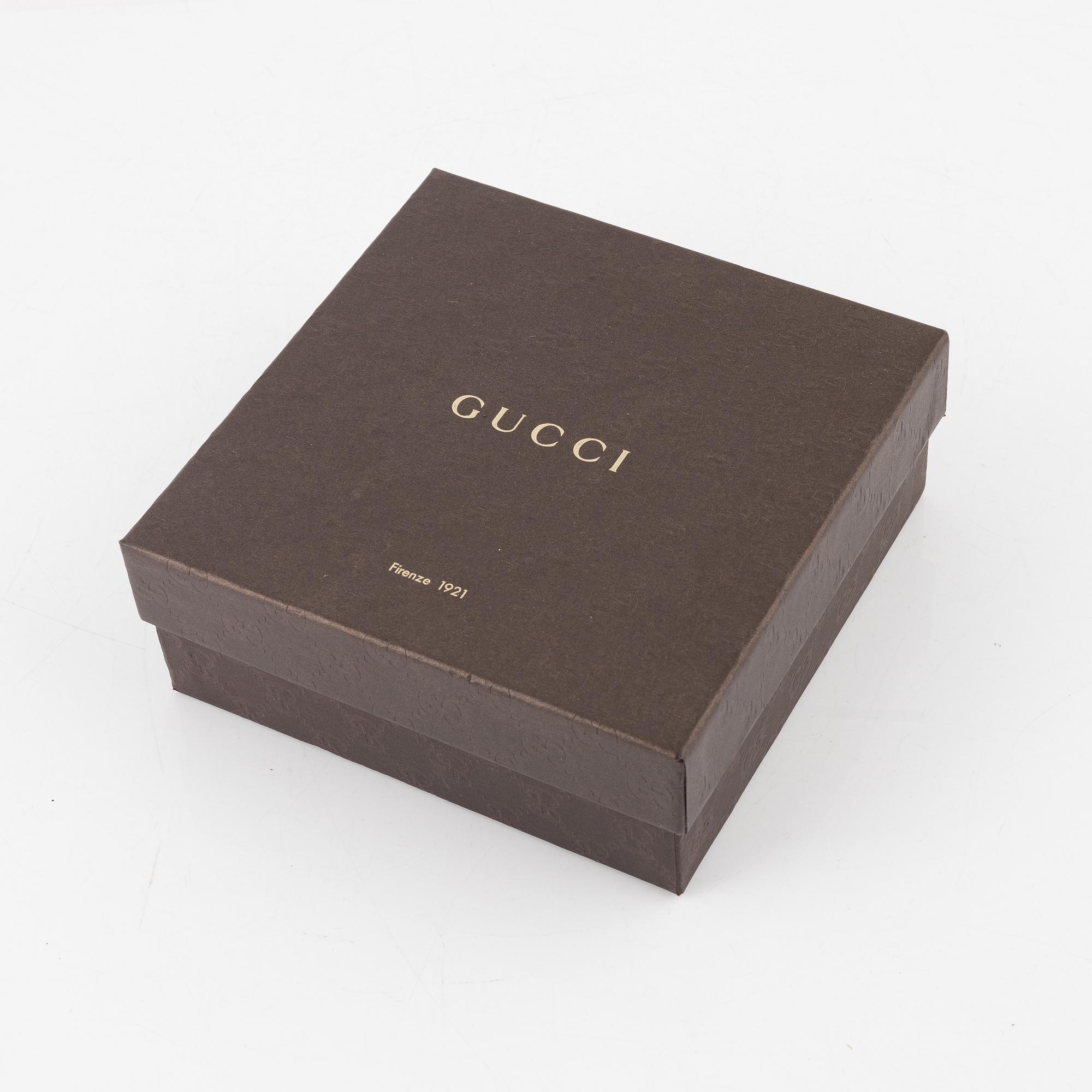 Gucci, Crossbody bag.