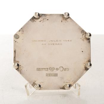 Coaster, silver, Borgila, Stockholm, 1947.