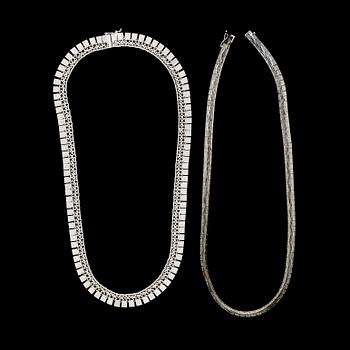 HALSBAND, 2 st, silver, 1900-talets andra hälft. Total vikt ca 69 g.