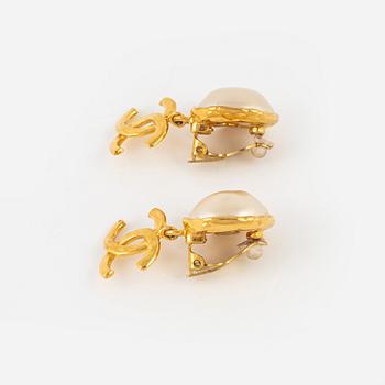 Chanel, earrings, 1993.