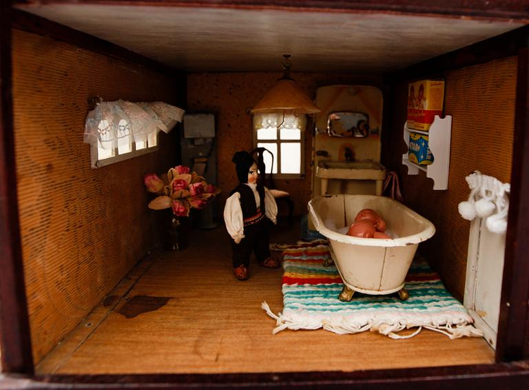 DOCKSKÅP, 1900-talets första hälft.