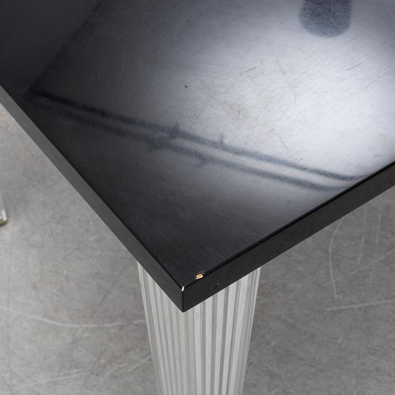 Philippe Starck, bord, "Top Top", Kartell, Italien.