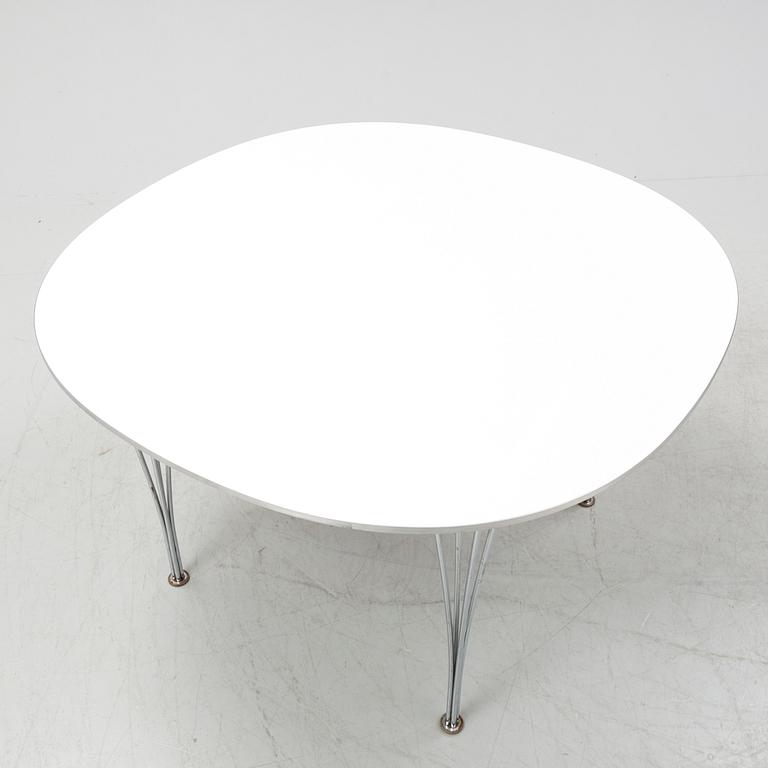 Bruno Mathsson & Piet Hein, a 'Supercirkel' dining table, Fritz Hansen.